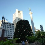 クリスマスツリーが風前のともしび