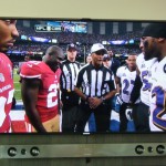 試合前のコイン・トス。コインを投げて攻めを決めます