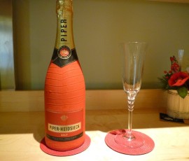 優勝を祝うはずのシャンペンも開けずじまい