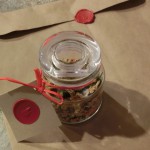 おみやげは自家製ハーブティーと本日のメニュー