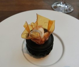 こちらも名物、牡蠣と豚バラとキムチのカリカリ揚げ