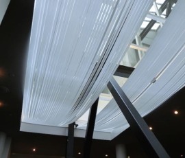 ごくシンプルな店内