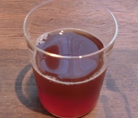 あら、ワインみたいな色