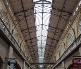 フェリービルの中にもお店がずらり