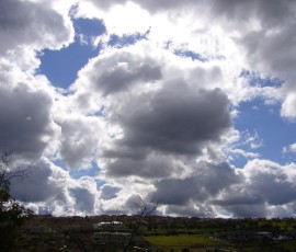 この日は、不気味な空。まるで、エル・グレコの絵みたいな色合い