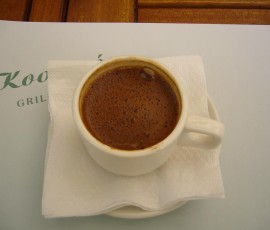 9.濃厚なギリシャコーヒー