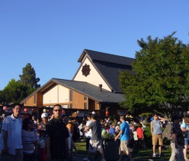 こちらのお寺も立派です