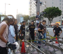 NHKの中継スタッフ。ご苦労さま!