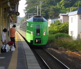 函館へ向かう「スーパー白鳥(Hakucho)」