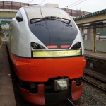浅虫温泉駅では、こんな「津軽(Tsugaru)」も見かけました