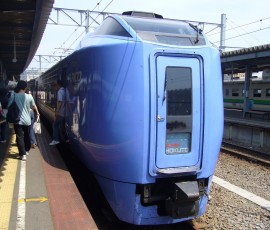 函館と札幌を結ぶ「スーパー北斗」