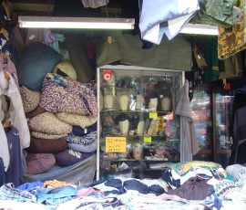 なつかしい唐草模様の風呂敷