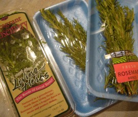 ローズマリーも必需品