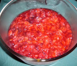 ゼラチンを加え、冷蔵庫で一晩保存