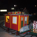 ダウンタウンの公園には、クリスマスの飾り付け