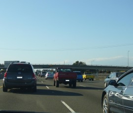 途中フリーウェイ880号線が混んでいる