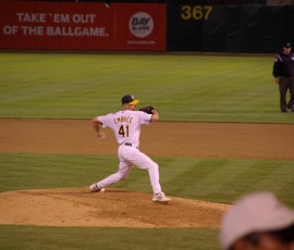 A'sのクローザー、エンブリー投手。3対2の1点差を守りきる