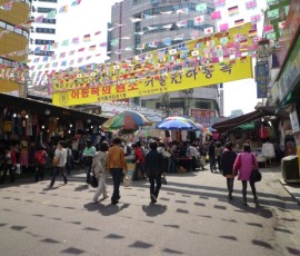 こちらは、南大門市場(ナムデムン・シジャン)