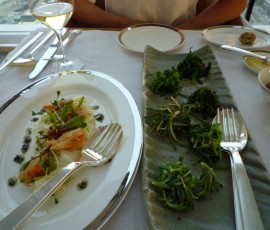 春のナムル6種とえびのイタリアン風
ここでも、おかゆと水キムチここでも、おかゆと水キムチ