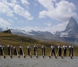 ちょっと下のリッフェルベルグでは、スイスホルンの生演奏