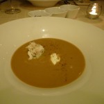 こってりと味わい深いビスク(カニのスープ)