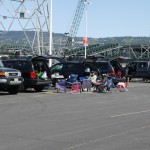 球場の駐車場では、楽しいテイルゲーティング(試合前パーティー)