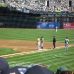 レフト前ヒットで一塁へ