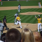 松井が7点目のホームを踏む