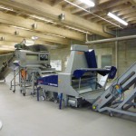 実を選り分ける機械がずらり