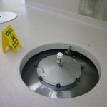 床下のスチールタンクで発酵