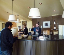 テイスティングを終えたらショップでボトルを