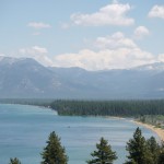 湖畔にはビーチがたくさん