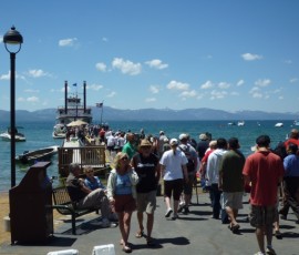 エメラルドベイは、クルーズでどうぞ