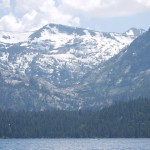 今年は、雪がたっぷりと残っています