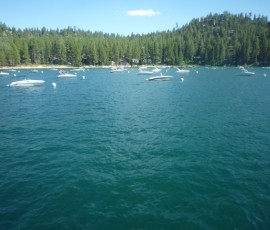 ゼファーコーヴの船着き場に近づく