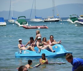 なんと、こちらは6人乗り!