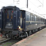 最後尾の寝台車。ここから見ると、こんなに長い!