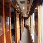 廊下だって、細長い