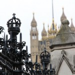 フェンスの飾りも立派です