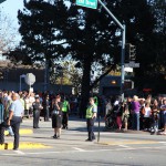 優勝の翌日、球場には選手を迎えるファンたちが