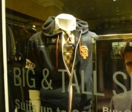 紳士服店のマネキンもジャイアンツのジャケット