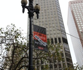 プレーオフの垂れ幕にはWe Won! 勝ったぞ!