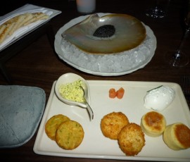 2012年最後のキャビアです(金融街 Michael Minaにて)